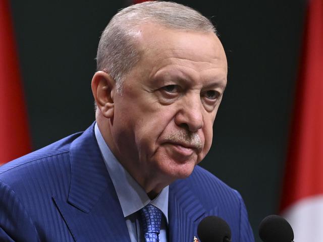Ankara'da 'fon' zirvesi! Erdoğan, kritik isimleri Beştepe'ye &ccedil;ağırdı