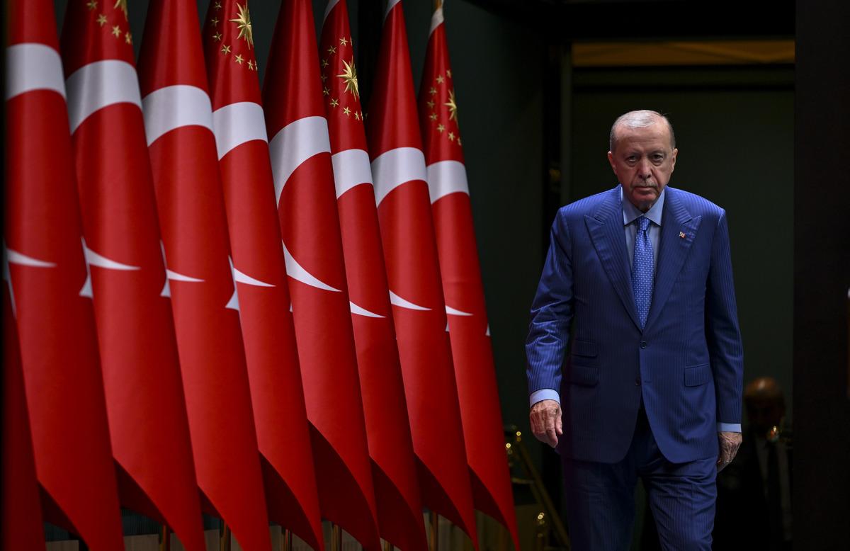 Ankara da  fon  zirvesi! Erdoğan, kritik isimleri Beştepe ye &ccedil;ağırdı 1
