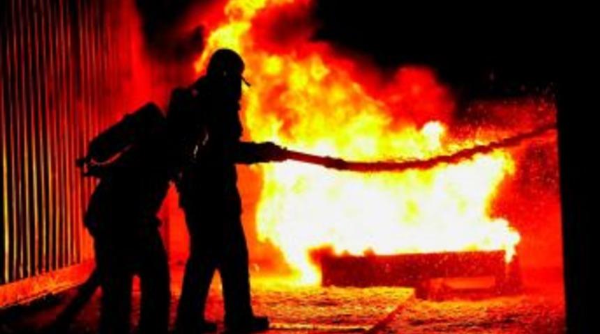 Vatandaşlar gece tatbikatını ger&ccedil;ek sandı