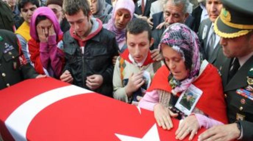 Şehit Elmas, son yolculuğuna uğurlandı