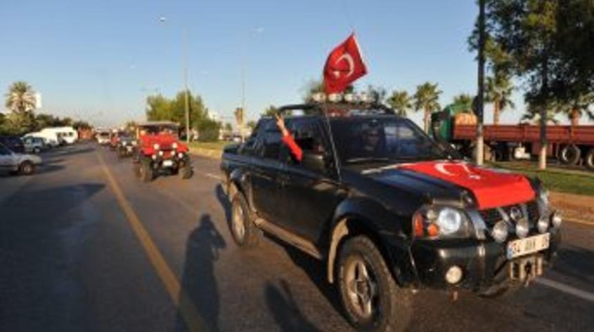 Antalya&rsquo;da 4x4 ciplerle ter&ouml;r protestosu