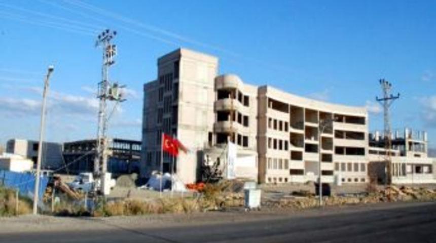 Haydar Aliyev Meslek Lisesi'nde &ccedil;alışmalar hız kazandı