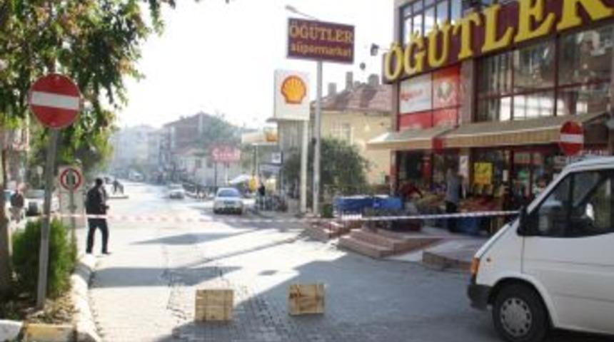&Ccedil;ubuk Atat&uuml;rk Caddesi'nde tek y&ouml;n uygulaması başladı