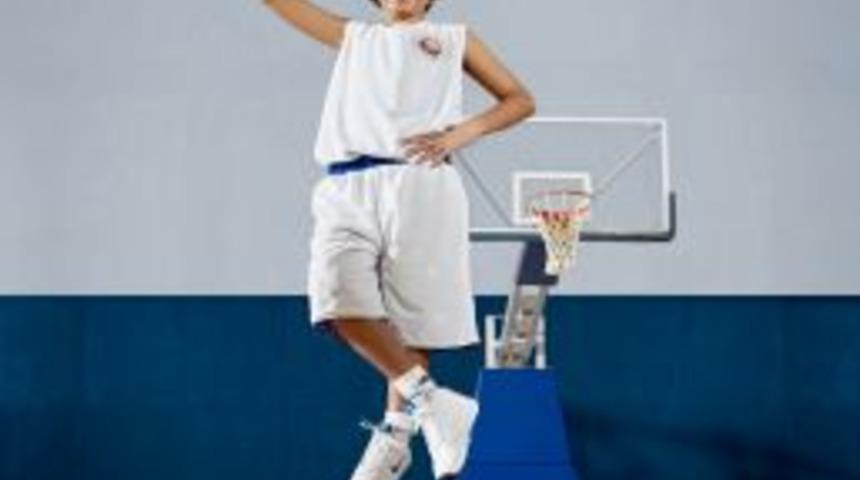 Basketbolu seven parmak kaldırsın