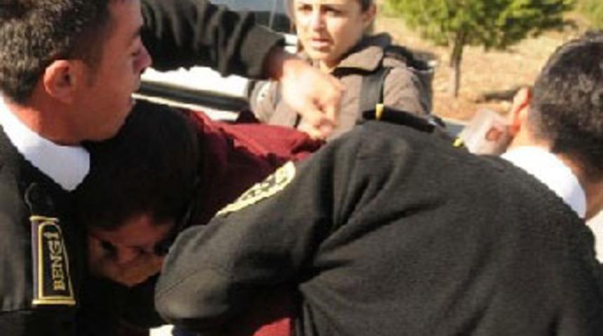 Bakan Günay'a protesto