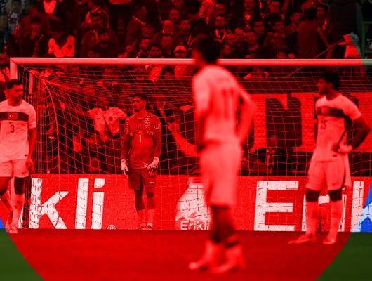 Fransa ve İtalya yenilgileri sonrası A Milli Takım tepetaklak oldu!