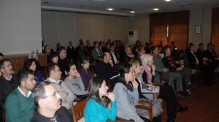 Kocaeli'de belediye personeline erişilebilirlik semineri