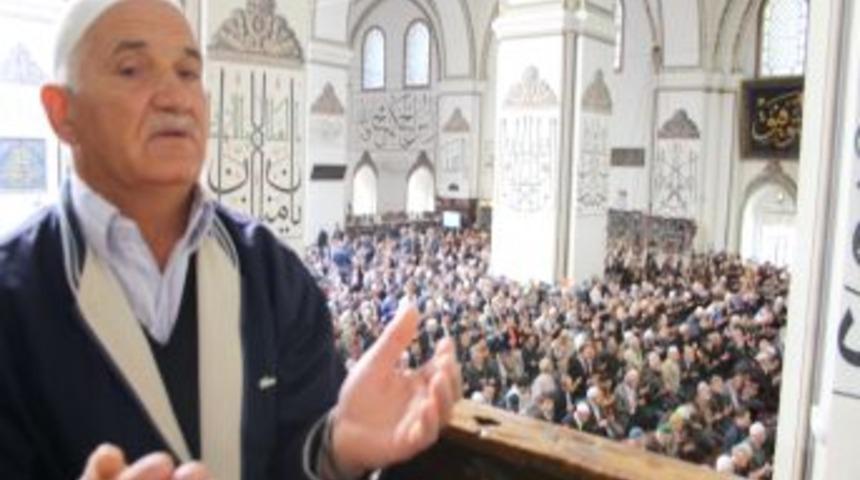 Cuma hutbesi şehitlere ayrıldı