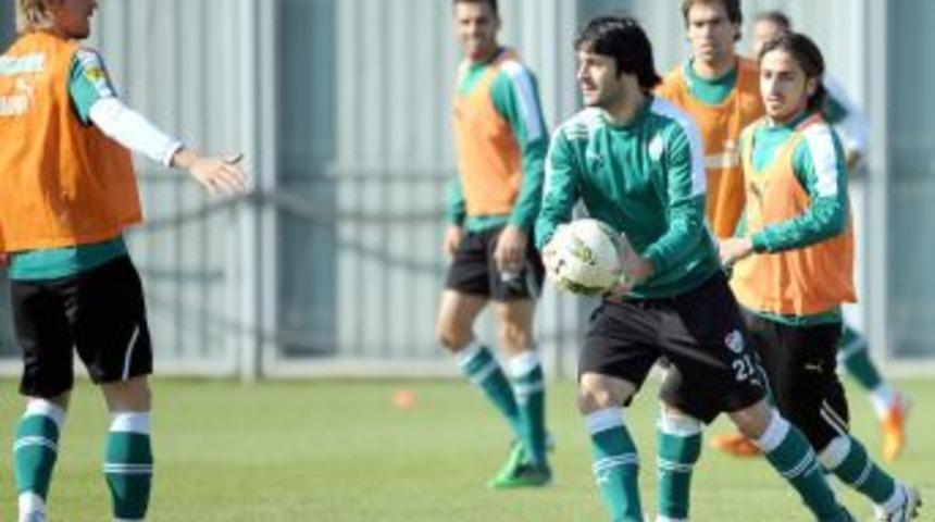 Bursaspor&rsquo;un, Trabzonspor ma&ccedil;ında hedefi &uuml;&ccedil; puan