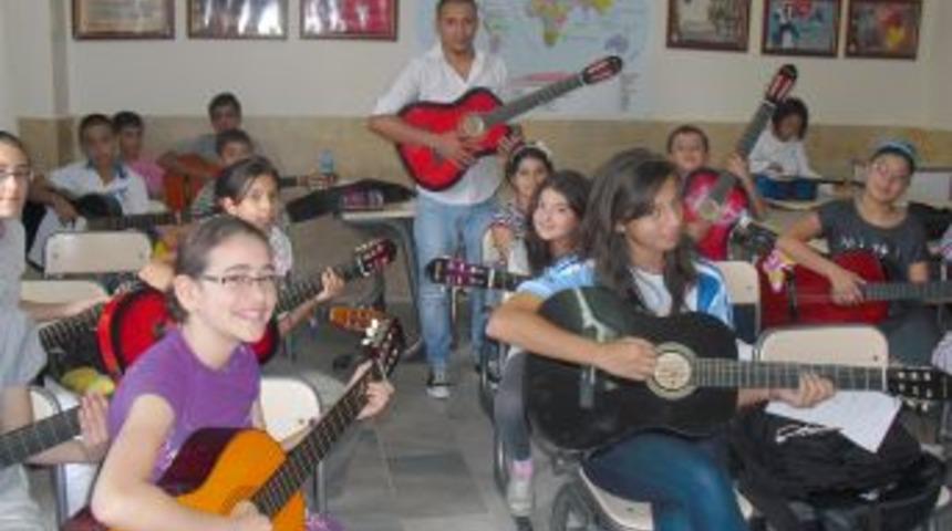 &Ouml;zel Yıldırımhan Bahar Koleji sosyal etkinlikleriyle g&ouml;z dolduruyor