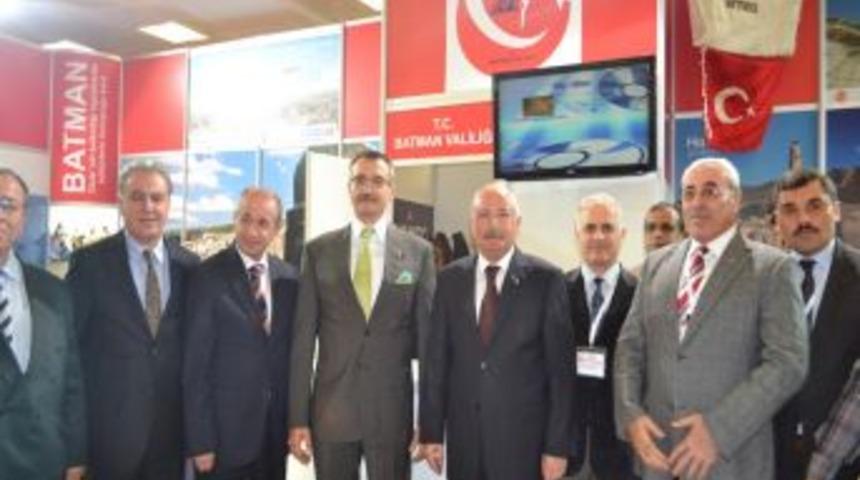 Batman standı, 'Renk Renk İller Fuarı'nda yoğun ilgi g&ouml;rd&uuml;