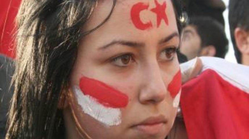 Zonguldak'ta &ouml;ğrencilerden ter&ouml;re tepki y&uuml;r&uuml;y&uuml;ş&uuml;