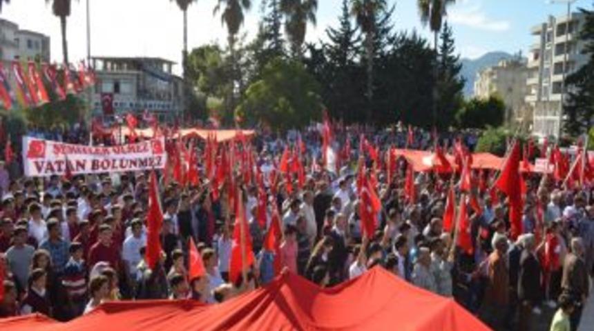 Bozyazı'da ter&ouml;re lanet yağdı