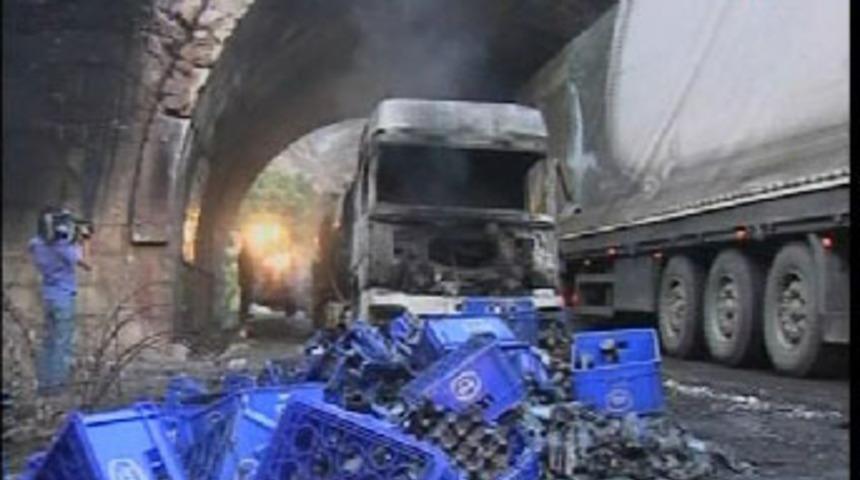 Yol kesen ter&ouml;ristler, cehennemi yaşattı