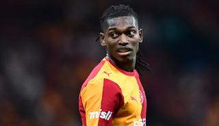 Rafael Leao, d&uuml;nya yıldızını Galatasaray'a getiriyor! Taraftarı heyecan sardı