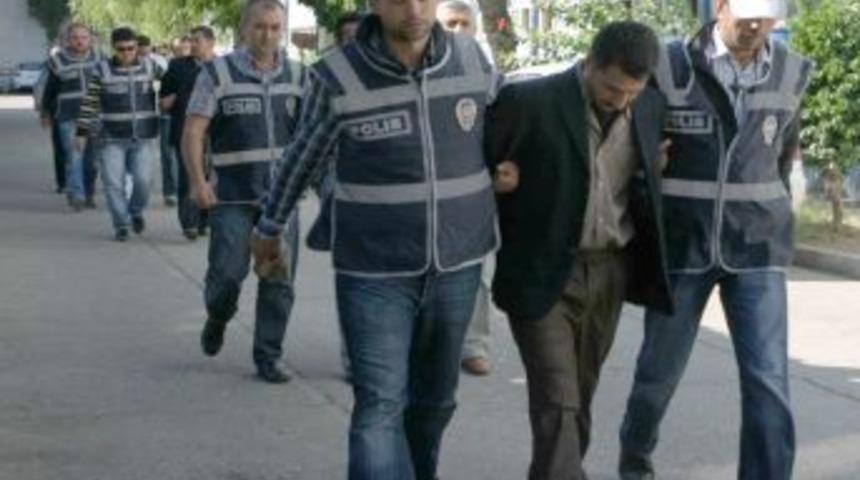 Sahte savcılar doktoru dolandırdı, inşaat iş&ccedil;isinin ş&uuml;phesi &uuml;zerine yakalandı