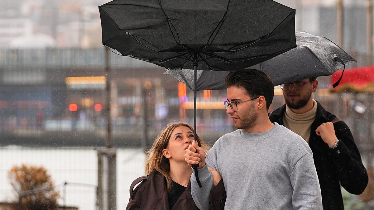 Meteoroloji haritası sarıya boyandı! İstanbul dahil 20 il için sağanak ve fırtına uyarısı 4