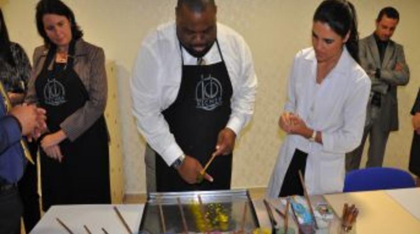 Ke&ccedil;i&ouml;ren, Amerikalı konukları ağırladı