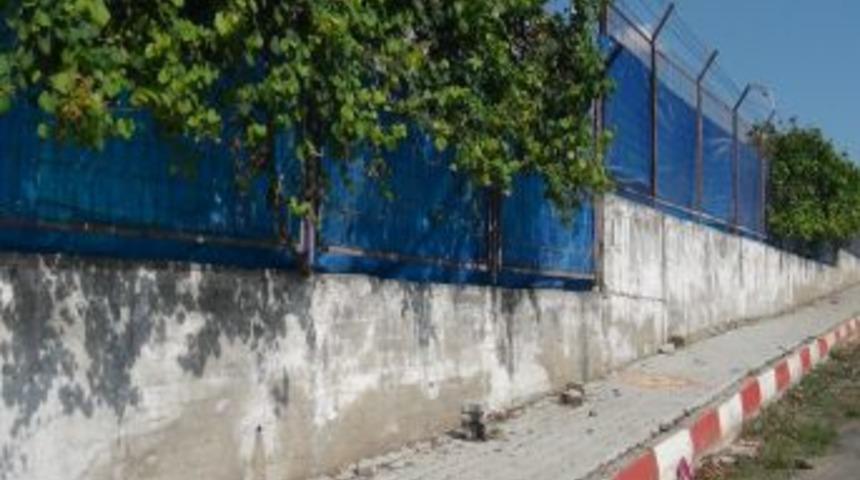 Medya &ccedil;adır kentlerde kapıların a&ccedil;ılmasını bekliyor