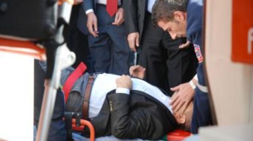 Kılı&ccedil;daroğlu&rsquo;nun konvoyunda kaza: 2 yaralı