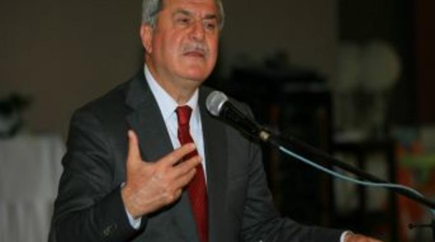 Karaosmanoğlu, hacı adaylarını ağırladı