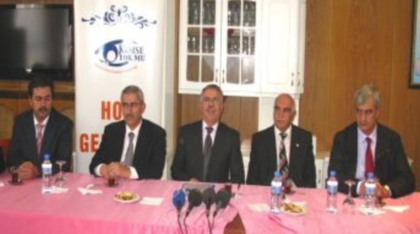 Kimse Yok Mu Derneği Konya'da 16 bin &ouml;ğrencinin y&uuml;z&uuml;n&uuml; g&uuml;ld&uuml;rd&uuml;