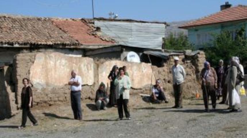 Mahalle halkı baz istasyonu kurdurmamak i&ccedil;in n&ouml;bet tutacak