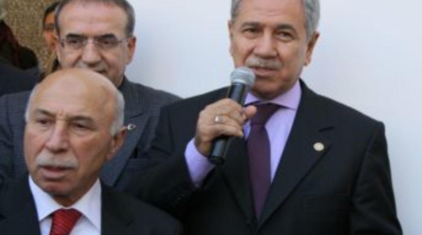 Arın&ccedil;: Genelkurmay Başkanımız bu işi bitirmeden evine girmemeye adeta s&ouml;z verdi