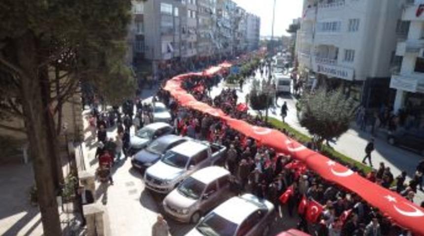Kırklareli'nde ter&ouml;re tepki y&uuml;r&uuml;y&uuml;ş&uuml;
