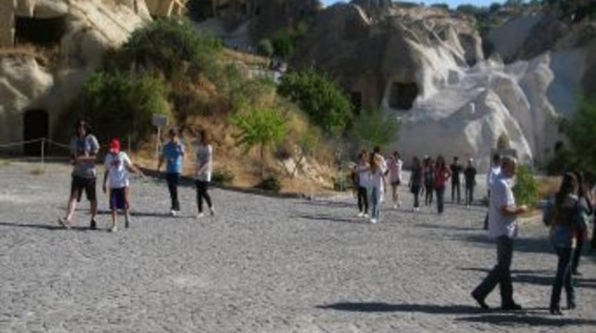 Ziyaret&ccedil;iler, G&ouml;reme&rsquo;yi g&ouml;rmeden gitmiyor