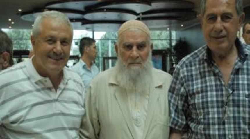 Gaziantep&rsquo;te 'Futbol Nostalji' resim sergisi a&ccedil;ıldı