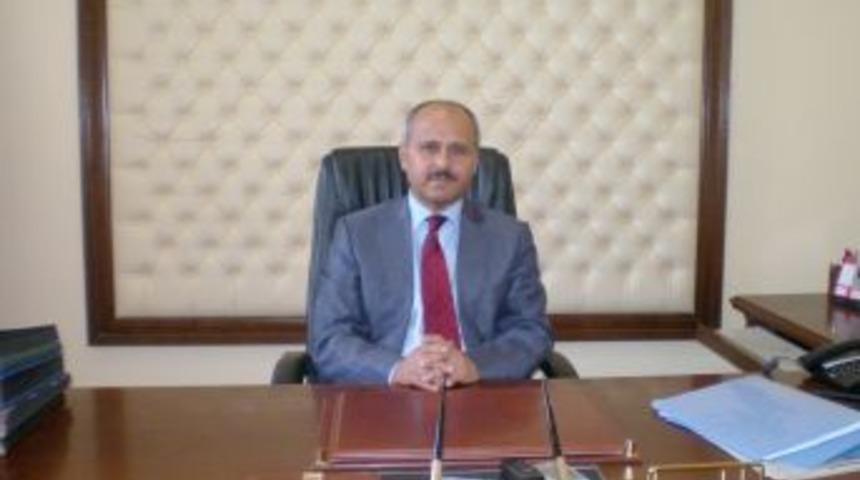 Salihli Kaymakamı Peynircioğlu g&ouml;reve başladı