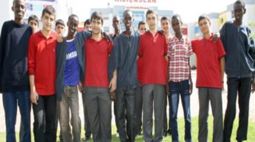 Somalili &ouml;ğrenciler Kılı&ccedil;aslan Lisesi&rsquo;nde okuyacak