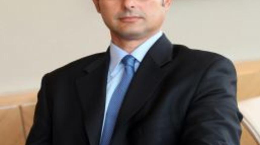 T&uuml;rk Telekom Grup CEO&rsquo;su d&uuml;nyanın ileri gelen telekom y&ouml;neticileri arasında