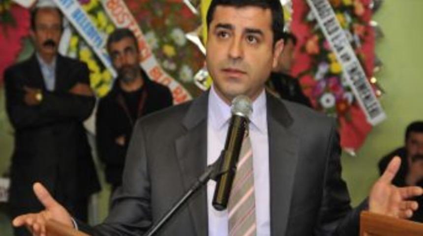 Demirtaş: Kandil&rsquo;e giremeyenler BDP&rsquo;ye saldırıyor