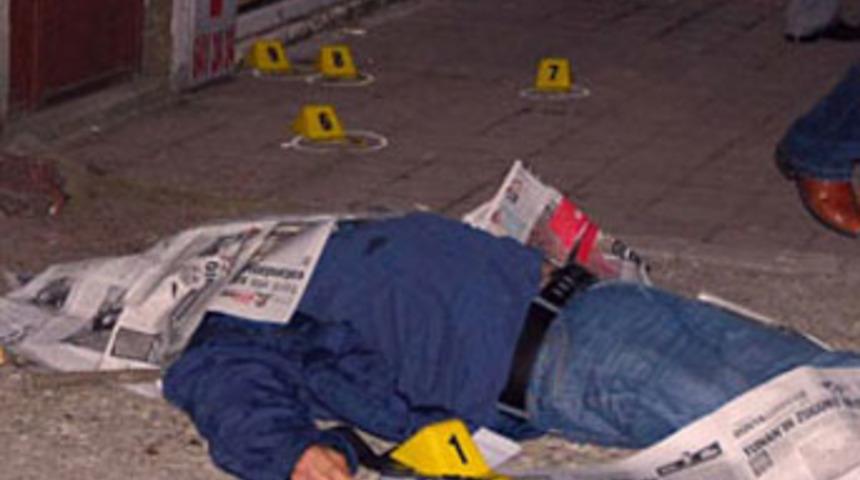 Sokak ortasında kurşun yağdırdı