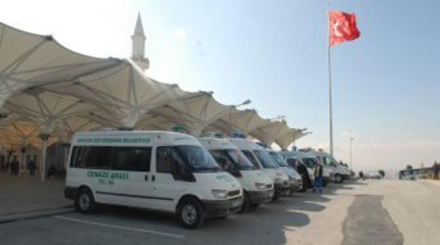 Belediye, vatandaşın acı g&uuml;n&uuml;nde de yanında