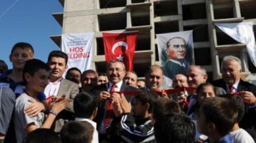 Sancaktepe&rsquo;de iki park hizmete girdi