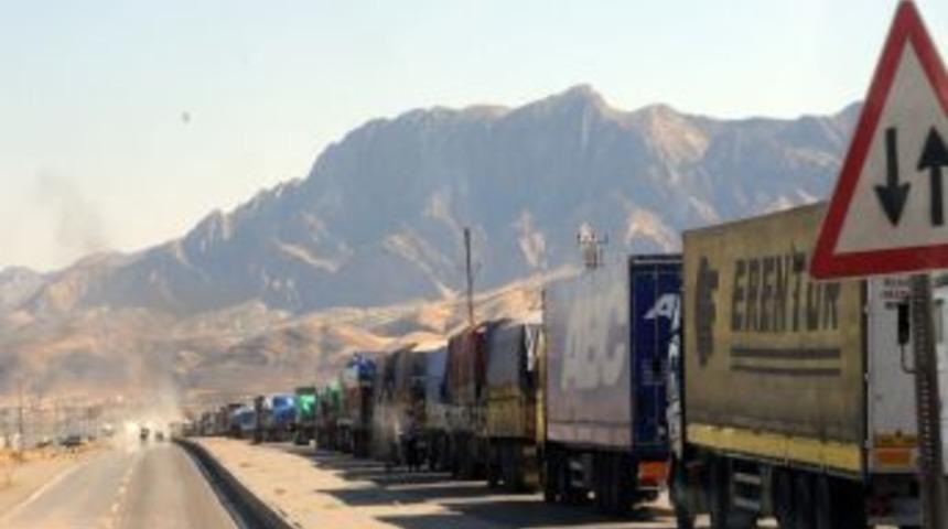 Habur&rsquo;da operasyon kuyruğu