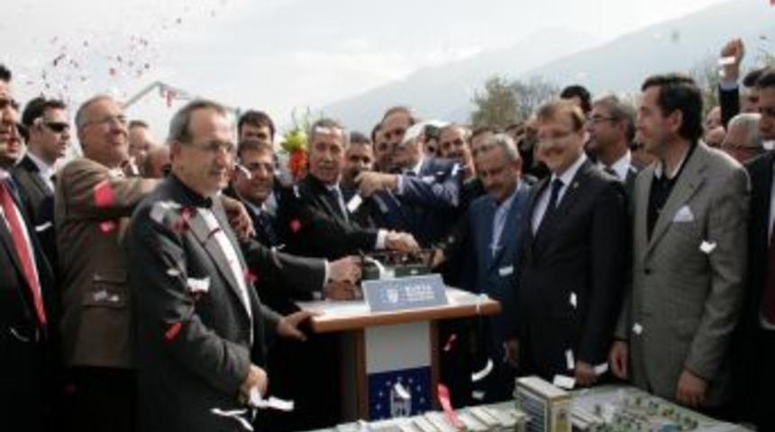Bursa, yeni belediye binasına kavuşuyor