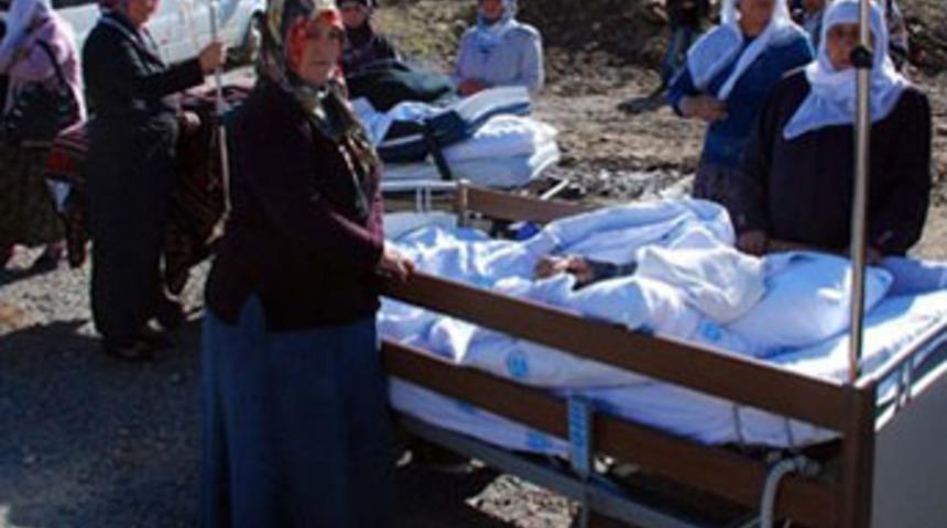 Muradiye'de devlet hastanesi boşaltıldı