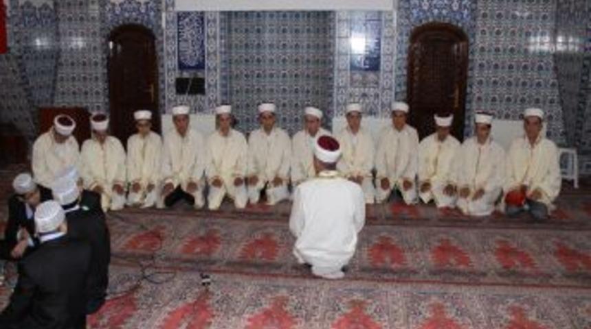İcazet merasiminde Kur&rsquo;an-ı Kerim ziyafeti dinleyenleri mest etti