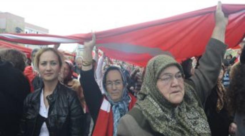 &Ccedil;anakkale&rsquo;den ter&ouml;re tepki