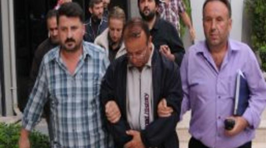 Kendisinden izin almadan evlenen kızının kocasını &ouml;ld&uuml;rd&uuml;