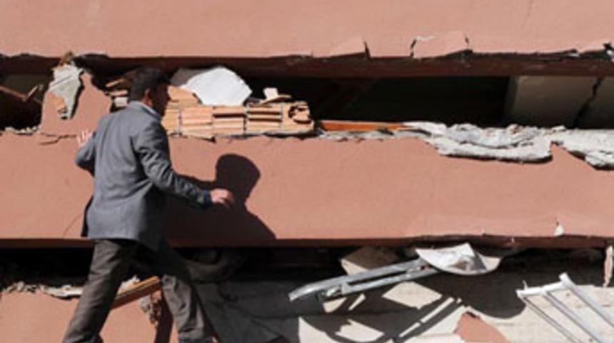 9 yaşındaki kızın cesedi &ccedil;ıkarıldı