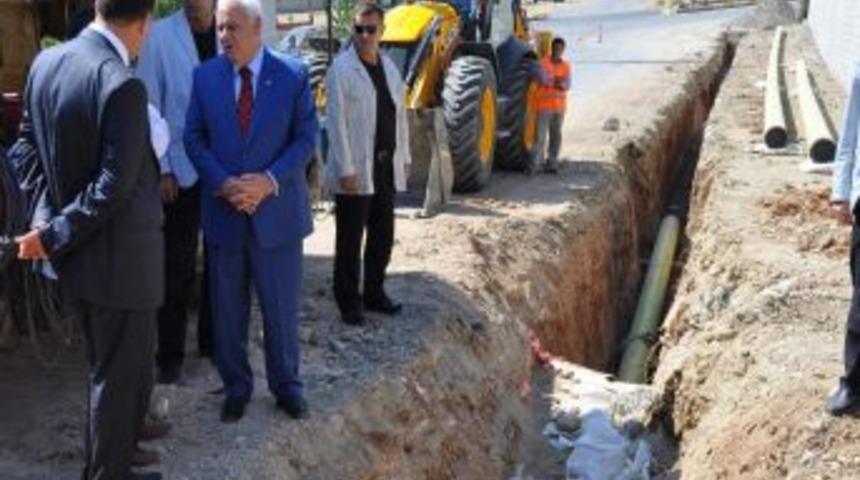 Siirt&rsquo;te şehir i&ccedil;i doğalgaz şebekesi &ccedil;alışmaları devam ediyor