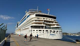 Bodrum'a "AIDAblu" kruvaziyeriyle 2 bin 243 turist geldi