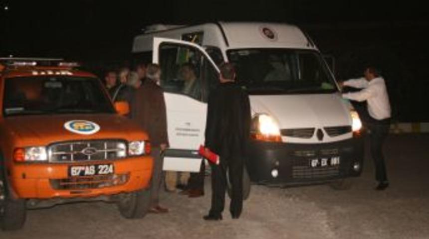 Zonguldak'tan 26 kişilik arama kurtarma ekibi deprem b&ouml;lgesine g&ouml;nderildi