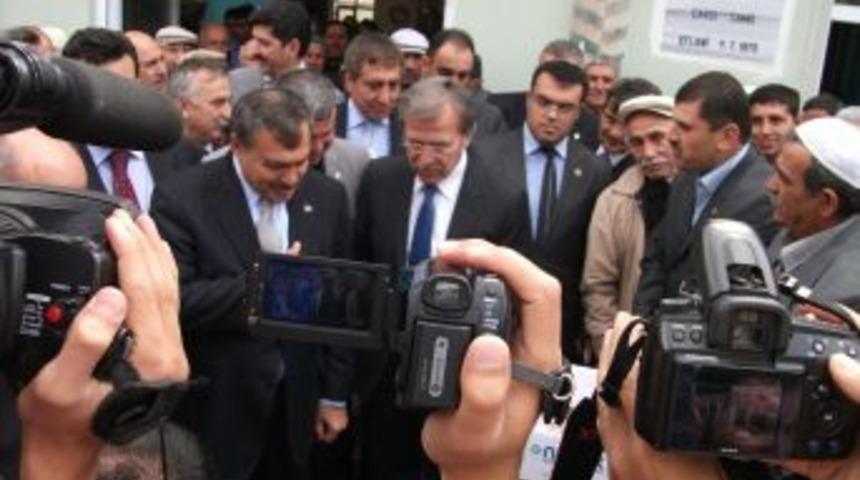 Bakan Eroğlu, Eflani'de