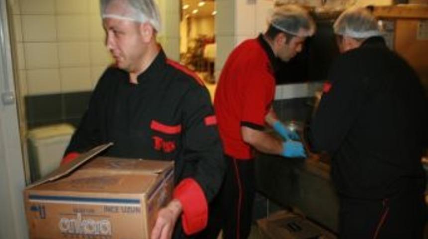 Kocaeli B&uuml;y&uuml;kşehir Belediyesi'nden Van'a yardım